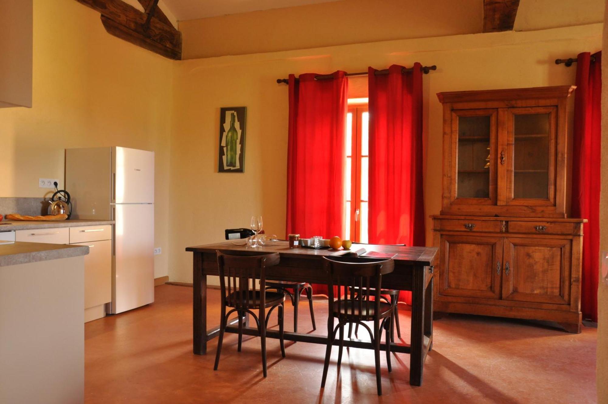 Vinauberge Poilhes Екстериор снимка
