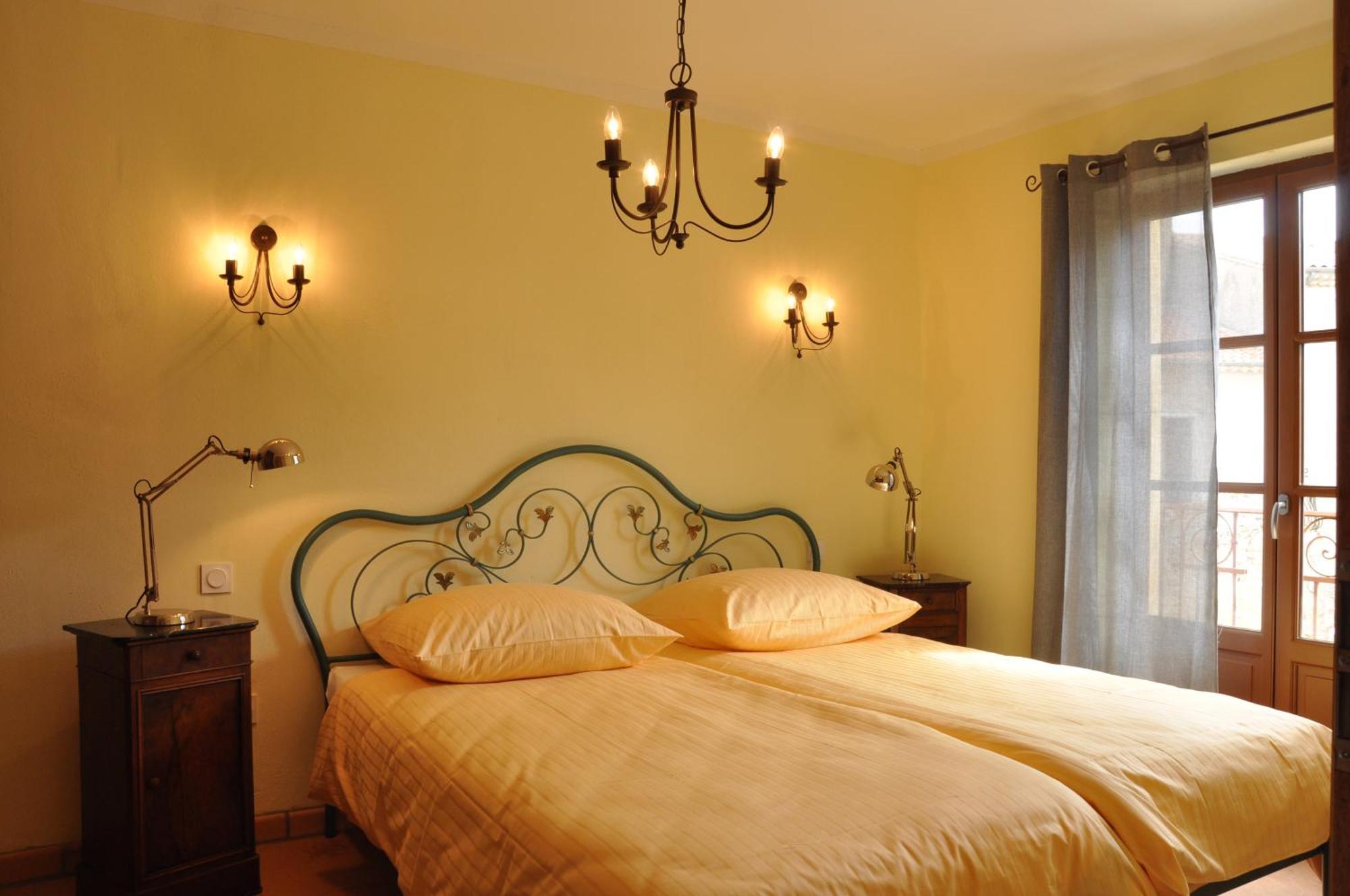 Vinauberge Poilhes Екстериор снимка
