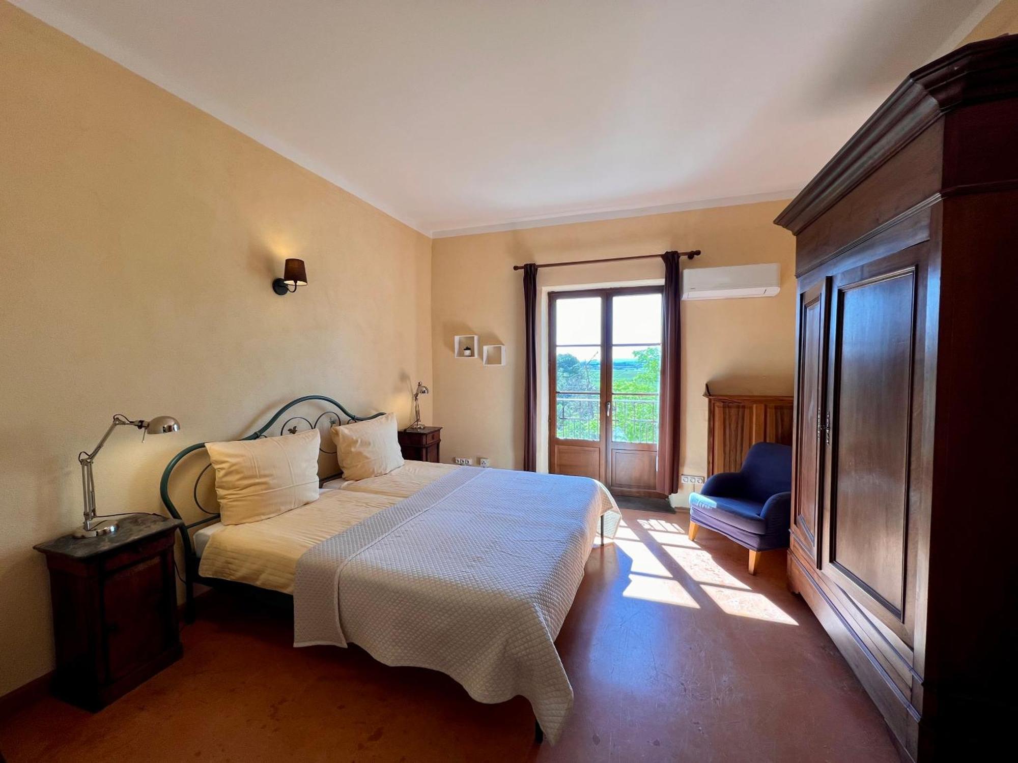 Vinauberge Poilhes Екстериор снимка
