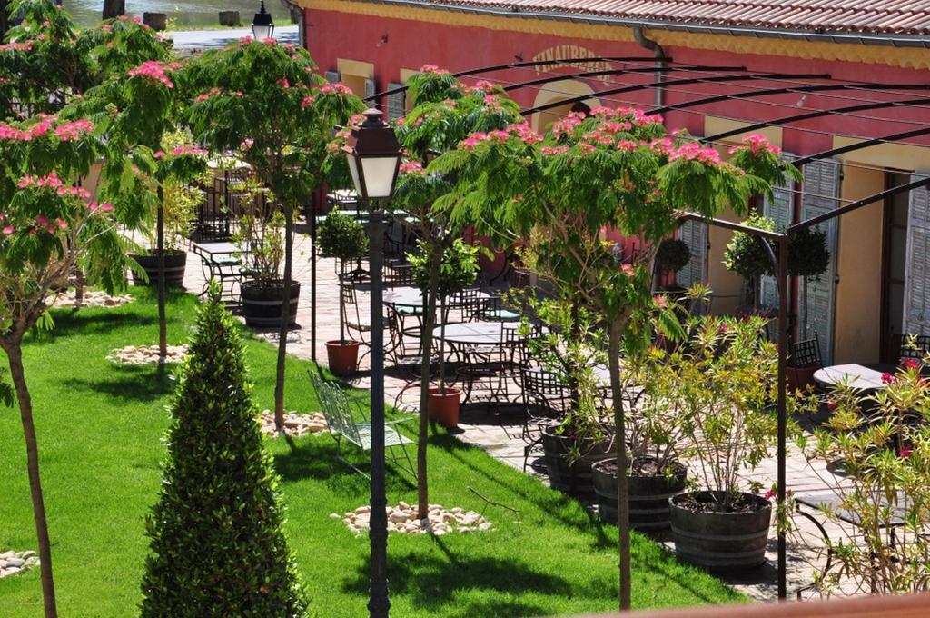 Vinauberge Poilhes Екстериор снимка