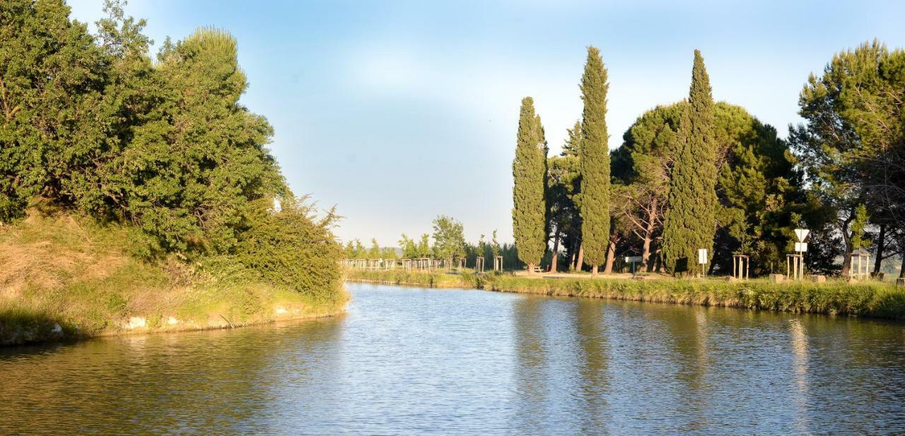 Vinauberge Poilhes Екстериор снимка